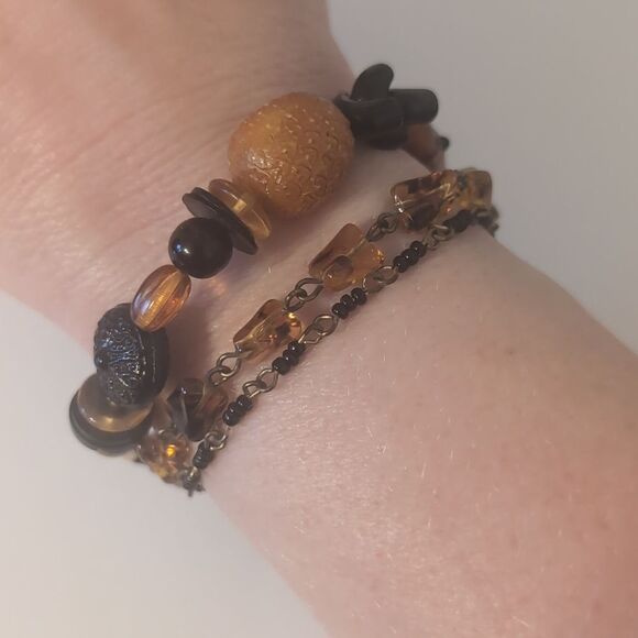750 Vintage Made‎ in Japan Amber Brown Glass and Gold Beaded Cuff Bracelet - Picture 1 of 5
